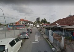 1 Storey End Lot House With Big Land In Klang Town
