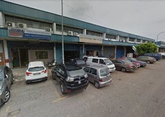 1.5 Storey Shop Lot Taman Perindustrian USJ For Sale Below Market