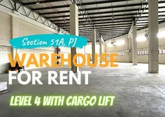 24hr Security Warehouse For Rent in Petaling Jaya with lift
