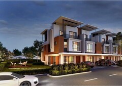 3Storey Townhouse With Commercial Title [ Business & Own Stay Concept ] Limited Unit
