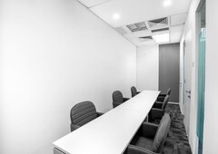 All-inclusive access to professional office space for 4 persons in Regus The Pinnacle