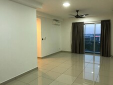 Austin Suites,Mount Austin 3room Partly Furnish Rent-RM1500