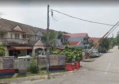 [BELOW MARKET] 2 Storey House Suadamai, Bandar Tun Hussein Onn For Sale