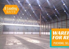 BIG WAREHOUSE WITH 8 LOADING BAYS FOR RENT IN PUCHONG