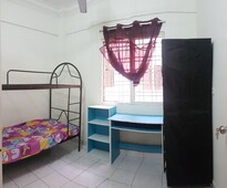 (CHINESE ONLY)SMALL ROOM FOR RENT AT PELANGI DAMANSARA CONDO