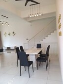 Corner Unit & Fully Furnished 3 Storey Townhouse in 16 Sierra N'Dira Forest Puchong
