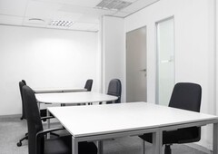 Find office space in Regus Metrasquare for 5 persons with everything taken care of