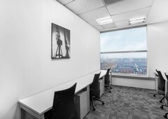 Find office space in Regus The Pinnacle for 5 persons with everything taken care of