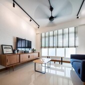 HOC 2020 [ Freehold Pure Residential ]3R2B ONLY 300K Luxury Condominium Near MRT