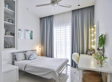 [investment freehold condo surround with commecial &walk to university 5min [cashback30k]