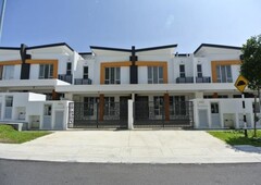 [Monthly 2000] 22'x70' Freehold, Double Storey House @ Near Seremban