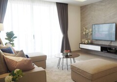 [one stop service] freehold condo rental 1600 installment 1000 beside university]