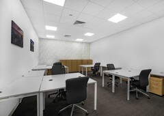Open plan office space for 10 persons in Regus DPulze