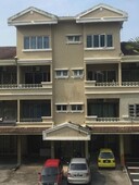 Penthouse for Sale in Sri Mahligai Townhouse, Seksyen 9 Shah Alam