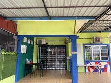 Rumah Corner Lot untuk dijual