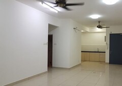 semi furnish 3r2b zenith Residence Condo,Kelana Jaya To Rent