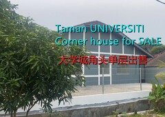 Taman Universiti single storey corner
