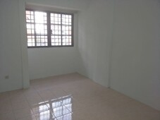 unfurnished standard middle room for rent at Evergreen Park, Bandar Sungai Long