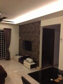 Well renovated unit at Kenanga apartment, Wawasan Puchong