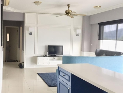 One Jelatek condo for Rent - Size : 1,700 sqft - 3 Bedrooms - 2 Bathrooms + 1 Powder room - 2 Car Park - Fully Furnished - Renovated Unit Kindly con