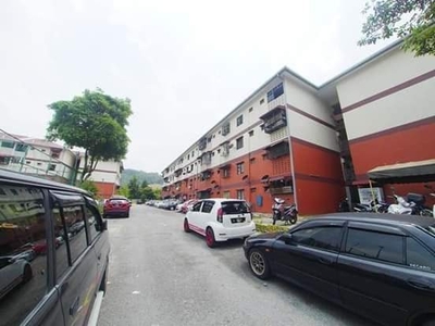 Seri Perindu Apartment, Alam Damai, Cheras, KL For Sale
