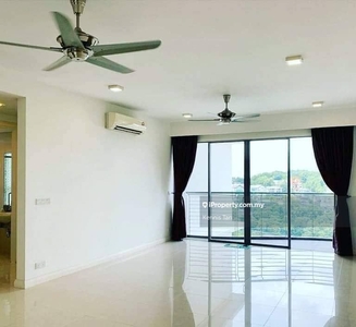 Good deal unit for sale, airy & well maintained unit