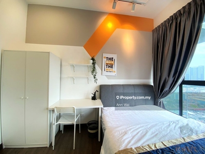 Lavile Room For Rent ,Cheras Maluri Aeon Mall and Mrt station Kl