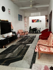 Terrace House For Sale at Sungei Way