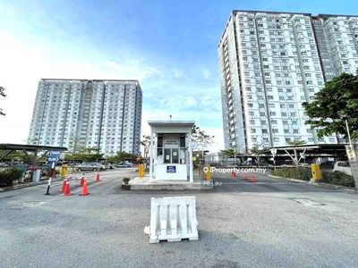 Apartment with 2 car parks near to Aeon Big, Giant Hypermarket & Shops