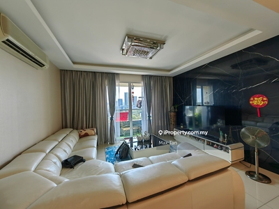 Block E Fully Furnished Golf View Unit for Sell (2 Car Parks)