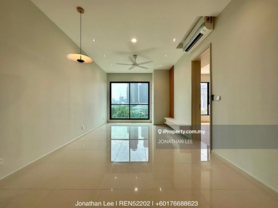 Brand new luxurious partly furnished one-bedroom one-study for rent