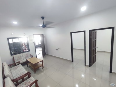 FEMALE AIR COND ROOM FOR RENT (NEAR to HSNI & KKBP)