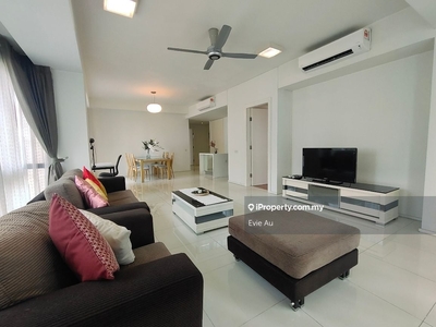 Fresh paint Cozy home Walking distance to KLCC