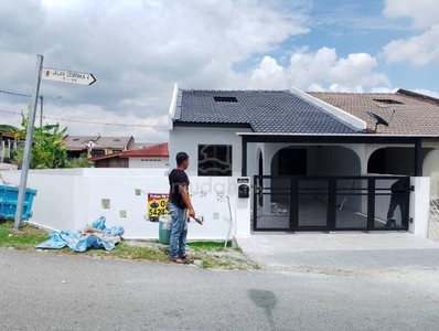 [Like new|Renovated|corner] 1-storey teres di Taman Cempaka, Senawang