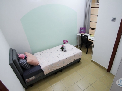 Single Room Cheapest at Putra height Fully Furnished with Aircond, Peaceful Environment, near by USJ, Subang Jaya, Shah Alam, Main Place, One City