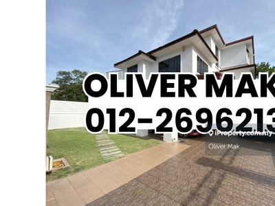 Spacious Bungalow with Spacious Land at Bukit Jalil Golf For Sale