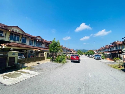 22 x 80 SQFT Bandar Seri Putra 2 Storey Teres House Kajang FOR SALE