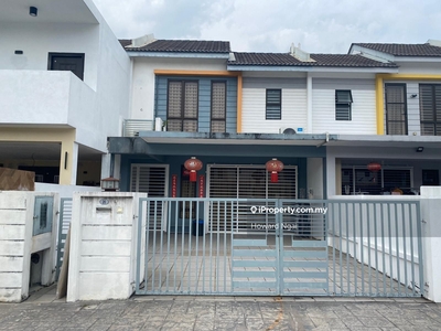 2storey Renovated house for rent