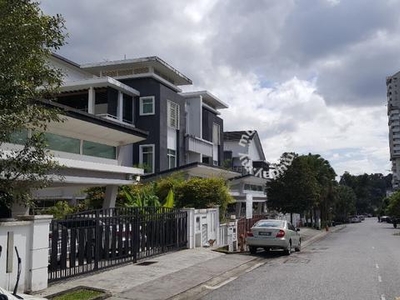 3 Storey Semi D House @ Siarah Oakleaf In Bukit Anrabangsa Ampang