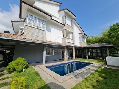 CORNER LOT+POOL Double Storey Terrace House Bdr Nusaputra Puchong