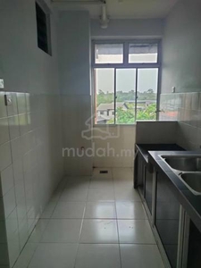 Country hill Apartment For Rent! at Jalan Country Hill
