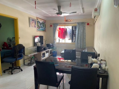 [For Sale]Desa petaling Sri puteri flat