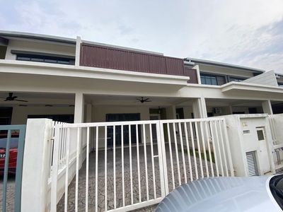 Fully Furnished Double Storey Terrace House Avista Warisan Puteri Kota Warisan Sepang KLIA For Rent