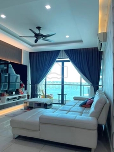 Fully renovated & tastefully furnished unit with sea view!