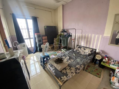 Master Bedroom To Rent - Pangsapuri Danaumas