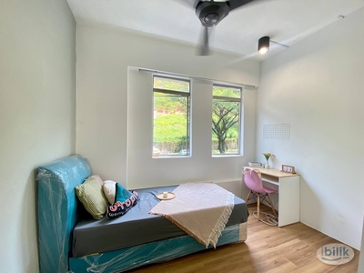 Move-in Ready! ️ Furnished room for rent near LRT - Your stylish haven in the city!