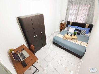 ONE MONTH DEPOSIT for WELL KEPT ROOM❗❗Queen Bed Medium Room at Pelangi Damansara
