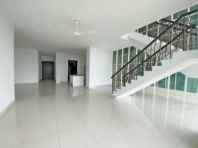 Penthouse @ Puteri Palma Condo, Best Buy, Biggest layout with Huge Balcony
