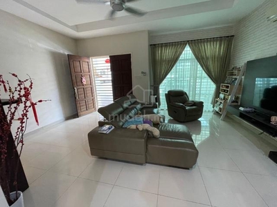 Prestige Height 2 Storey Terrace Renovated and furnished.