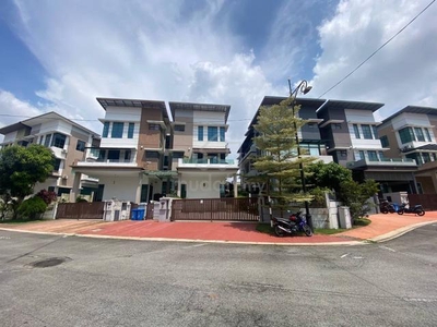 RENOVATED 2.5-Storey Semi-D Jelutong Heights, Bukit Jelutong